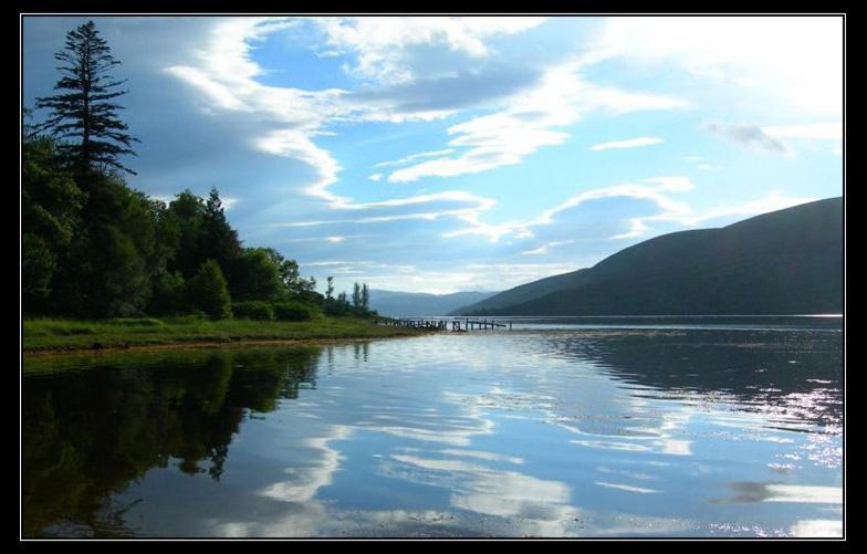 Quirky Lochside Home インヴェラレイ エクステリア 写真