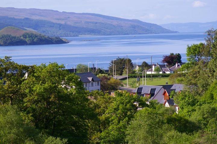Quirky Lochside Home インヴェラレイ エクステリア 写真